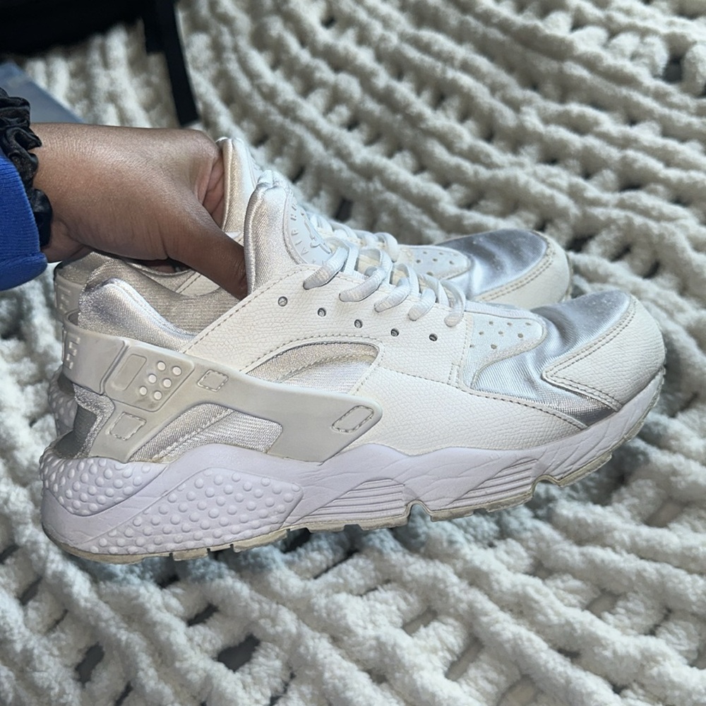 Nike Air Huarache - Picture 3 of 5